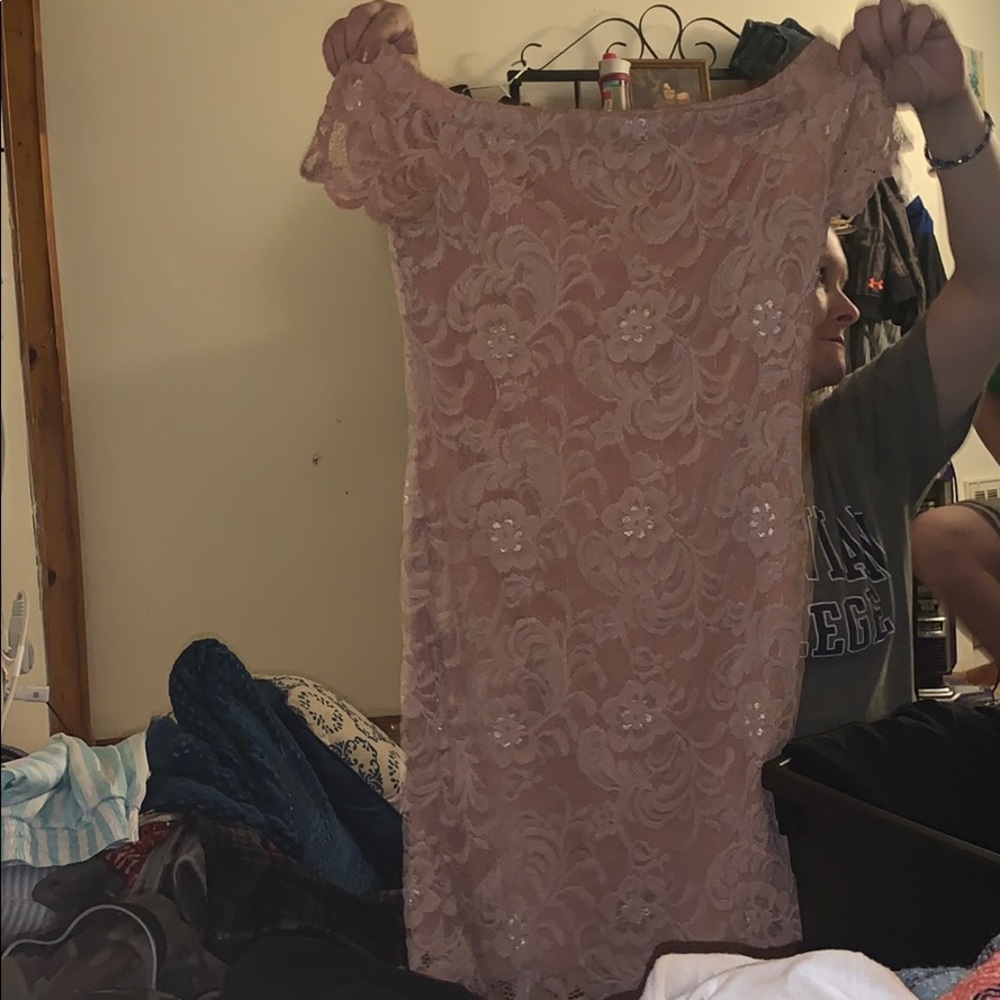 Flora lace dress